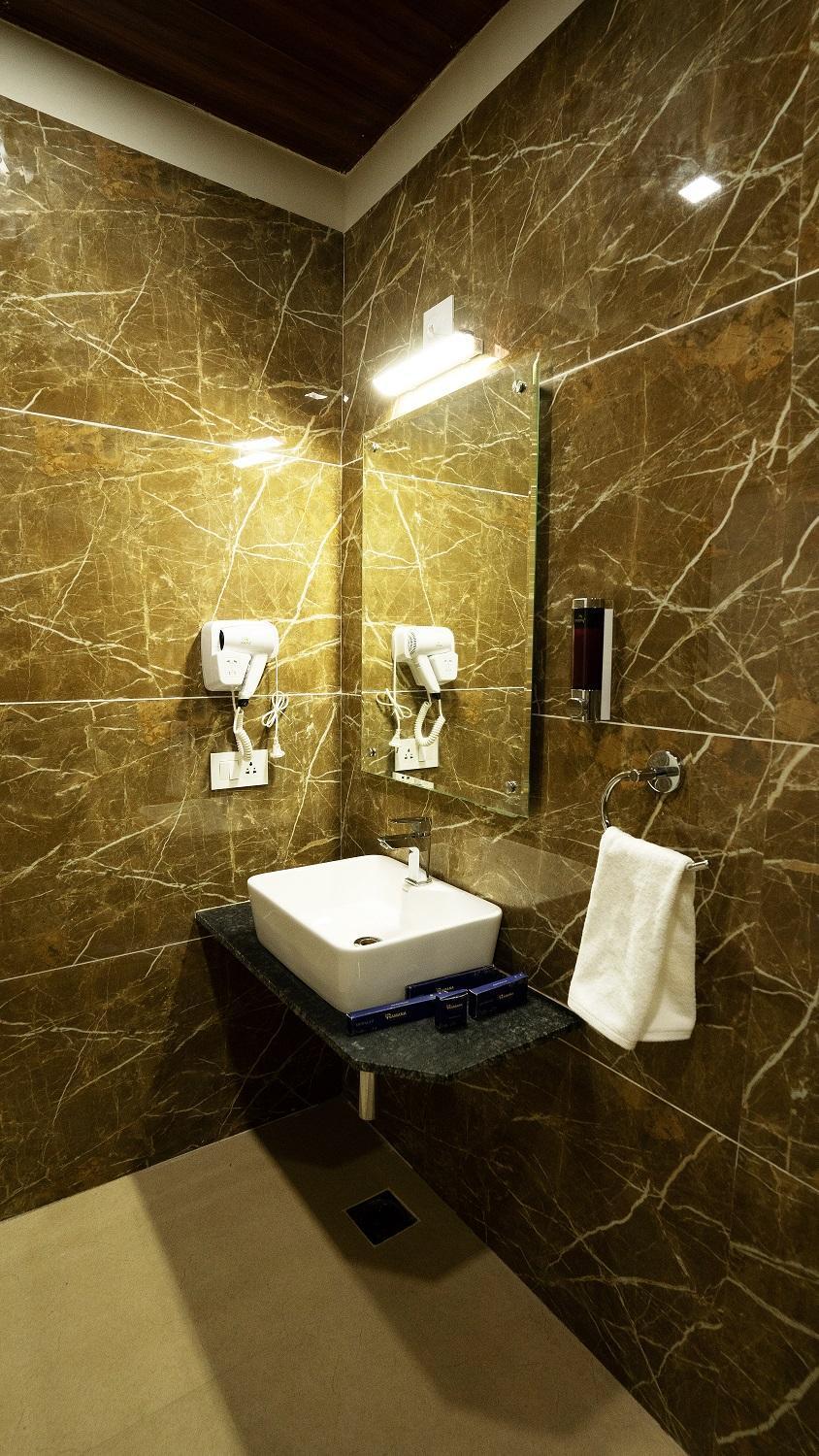 Ramana Hotel Удайпур Екстер'єр фото